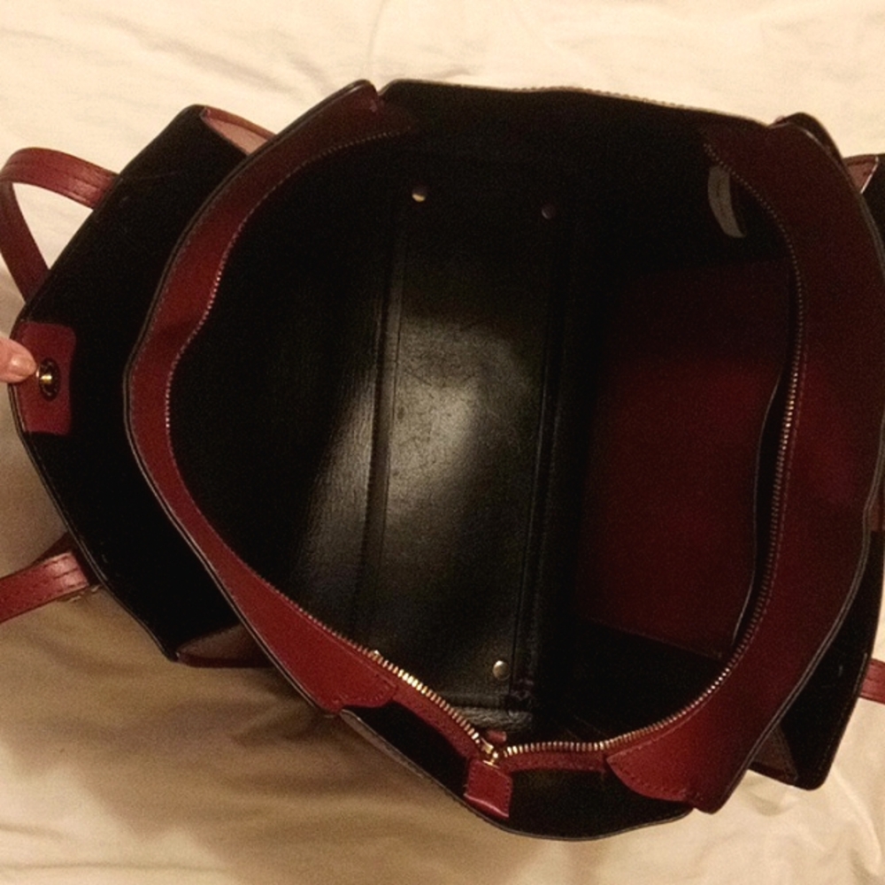 EUC💕NINE WEST LARGE CORDOBIN RED 3 COMPARTMENT TOTE BAG! - Picture 4 of 6